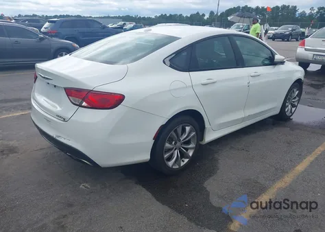 2015 Chrysler 200 S z USA, uszkodzony, nr VIN 1C3CCCBB3FN743708